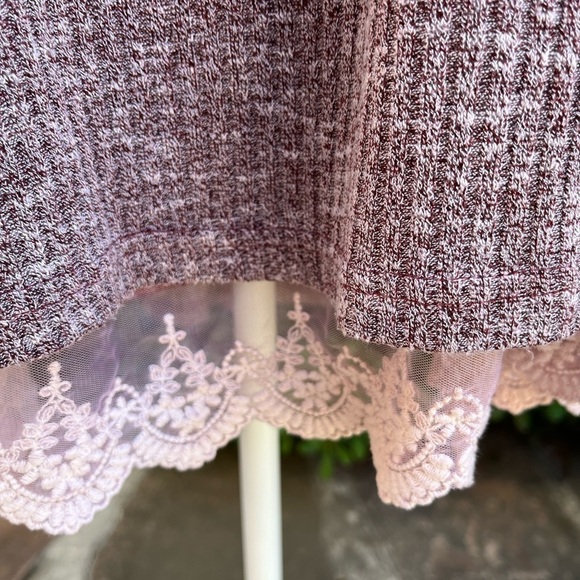 Umgee Long Sleeve Rib Knit Peek A Boo Lace Bottom Tunic Top Cotton Blend Large - Picture 2 of 6